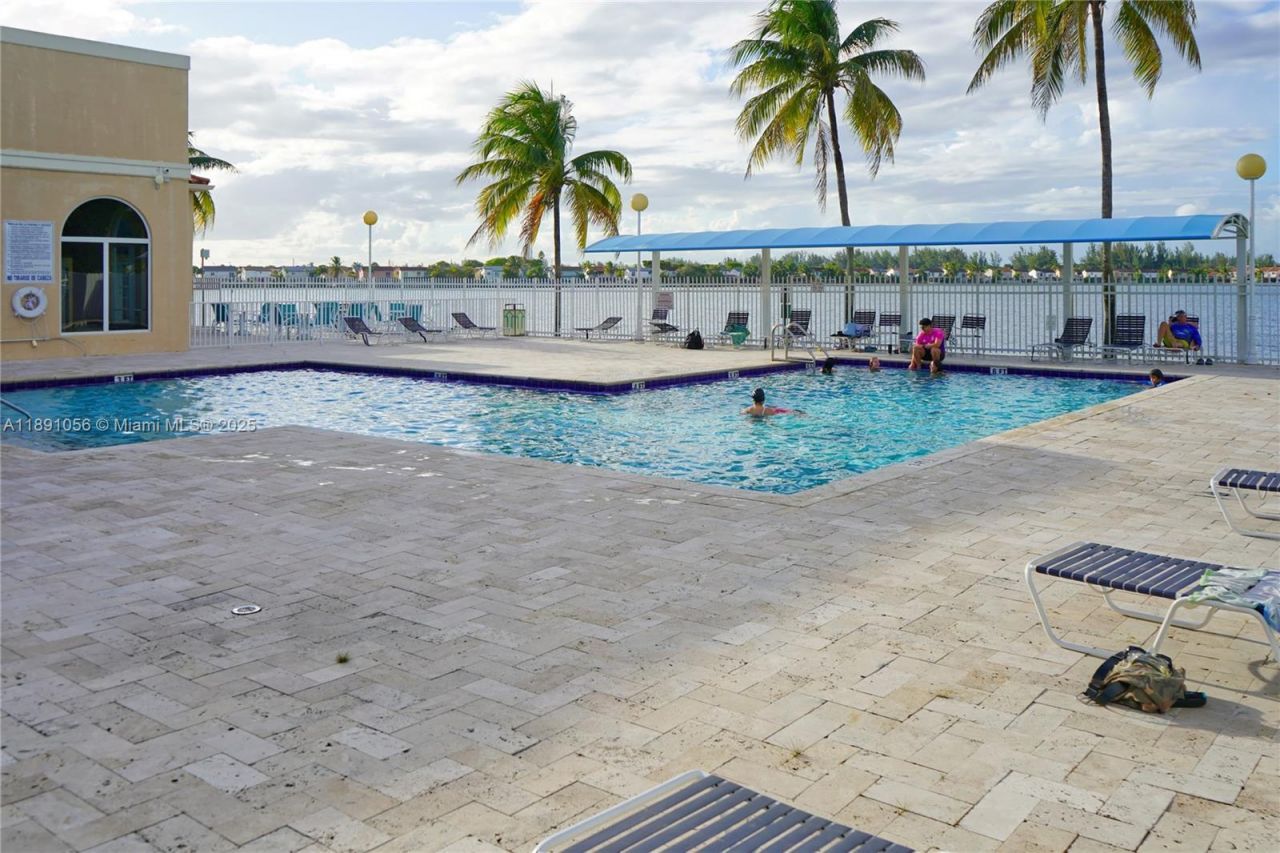 1195 NW 124th Ave, Unit 2202, Miami, FL 33182 Photo