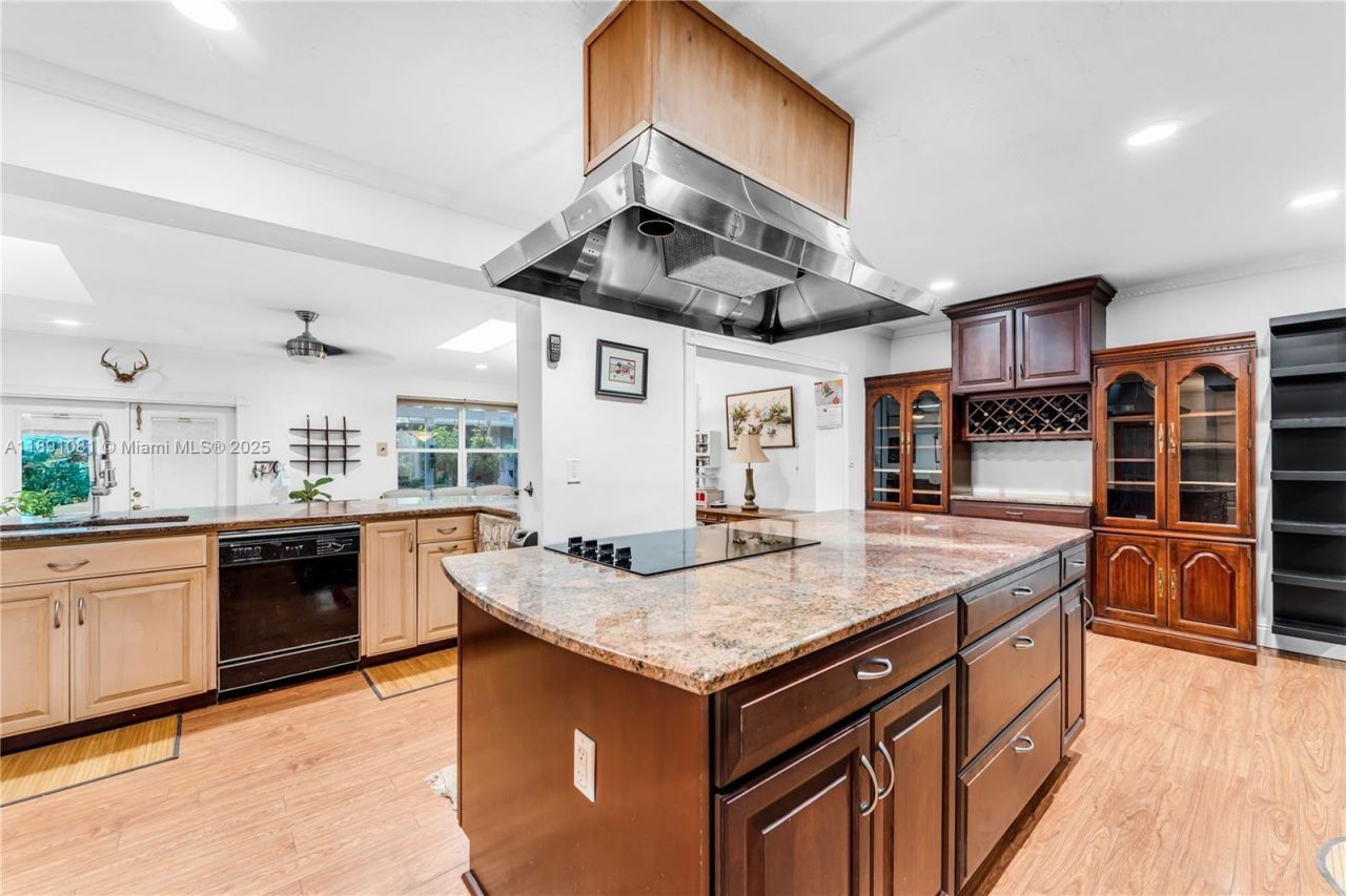 9081 SW 140th St, Miami, FL 33176 Photo