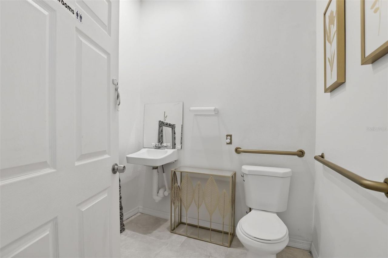 8027 S Orange Avenue, Orlando, FL 32809 Photo