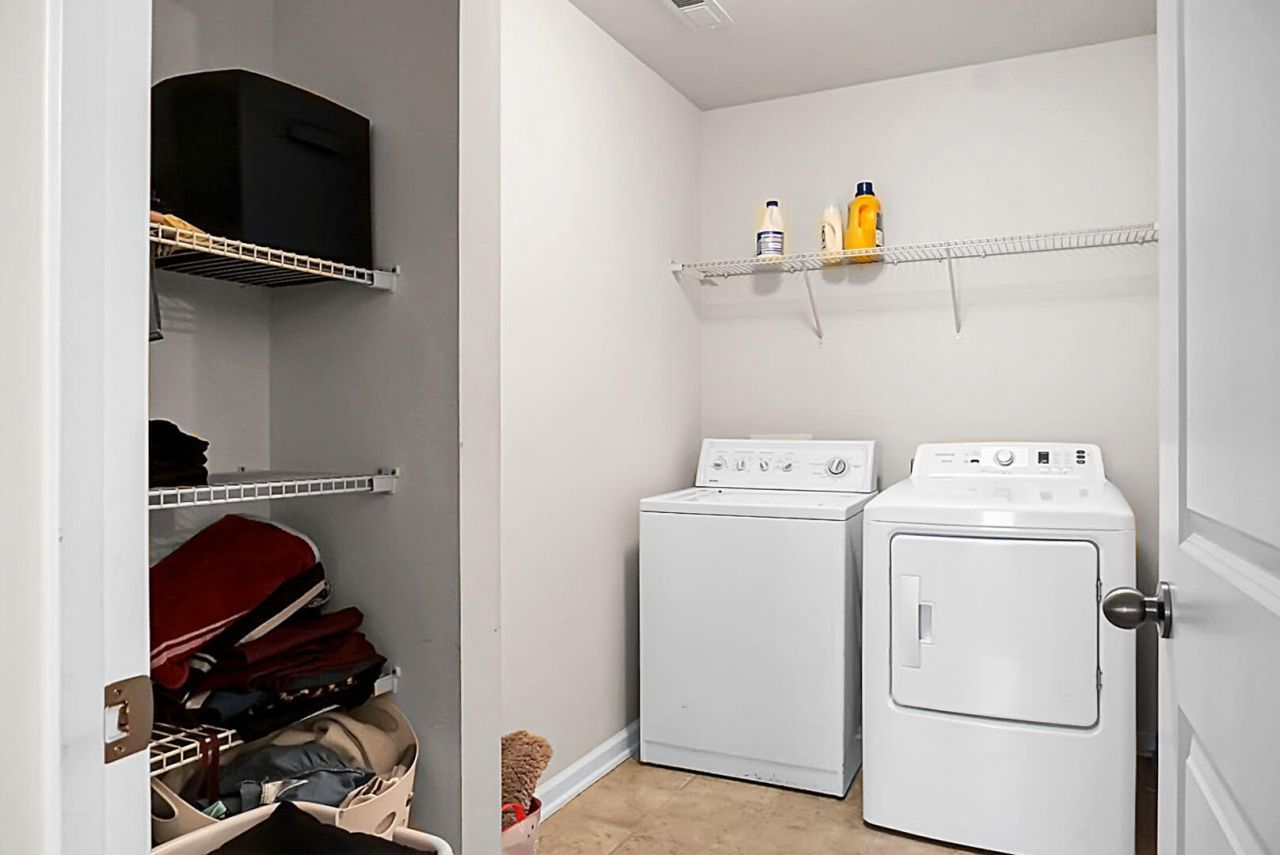 9754 Seed Street Photo 31