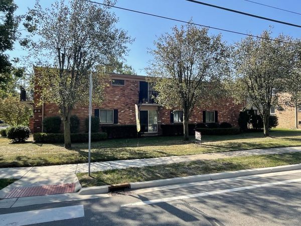 620 E Lincoln Avenue, Unit 8, Royal Oak, MI 48067