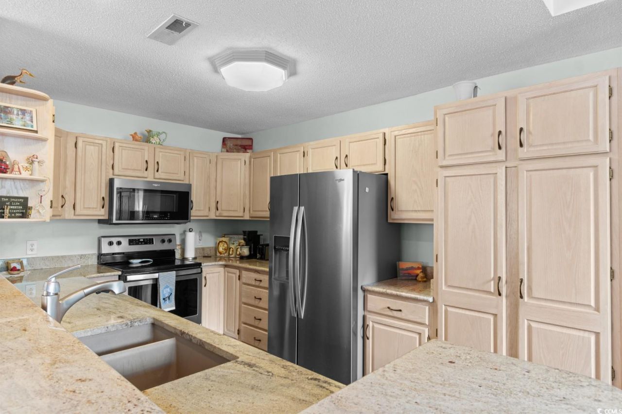 607 Rosemary Ln. Photo 5