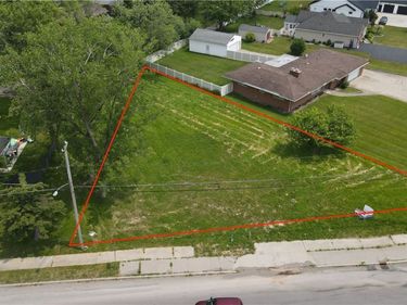 755 N Forest Road, Buffalo, NY 14221