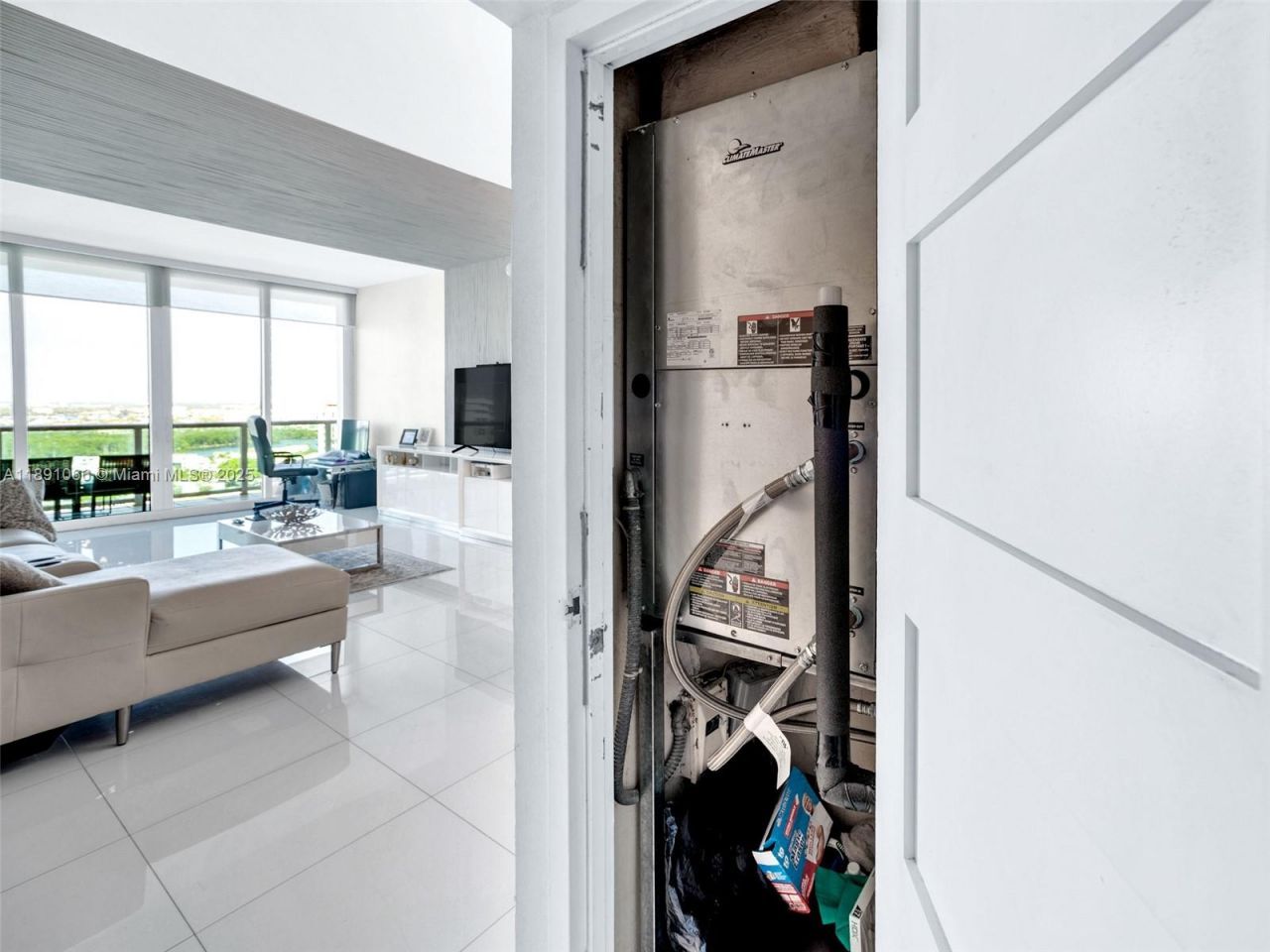 100 Bayview Dr, Unit PH01, Sunny Isles Beach, FL 33160 Photo