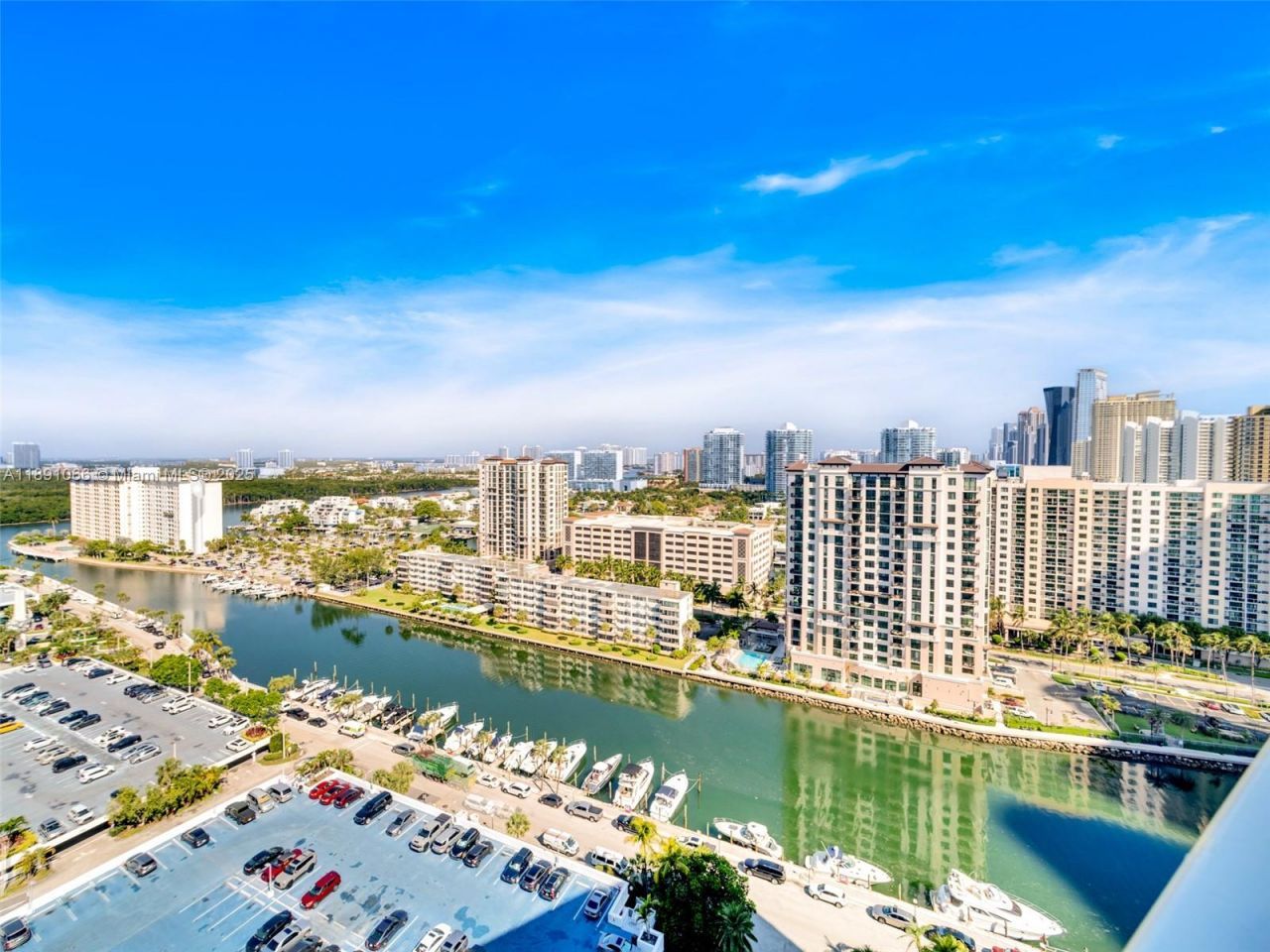 100 Bayview Dr, Unit PH01, Sunny Isles Beach, FL 33160 Photo