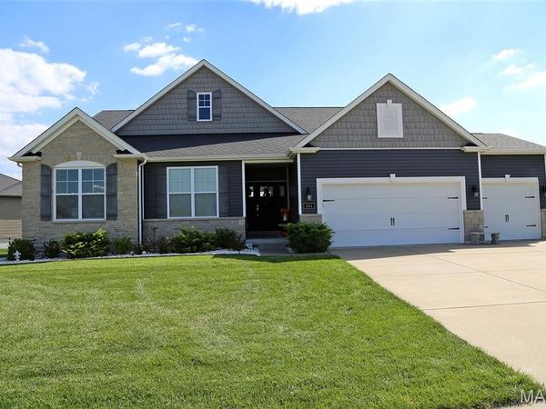 494 Cambridge Manor Drive, Wentzville, MO 63385