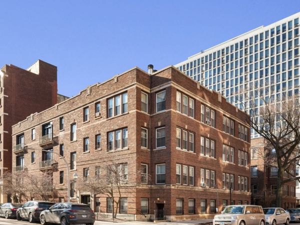 3638 N Pine Grove Avenue, Unit G2, Chicago, IL 60613
