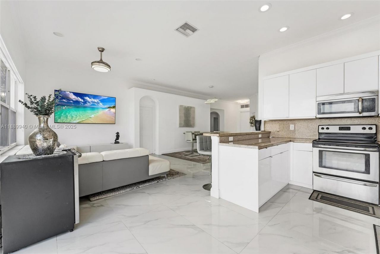 17018 SW 52nd Ct, Miramar, FL 33027 Photo