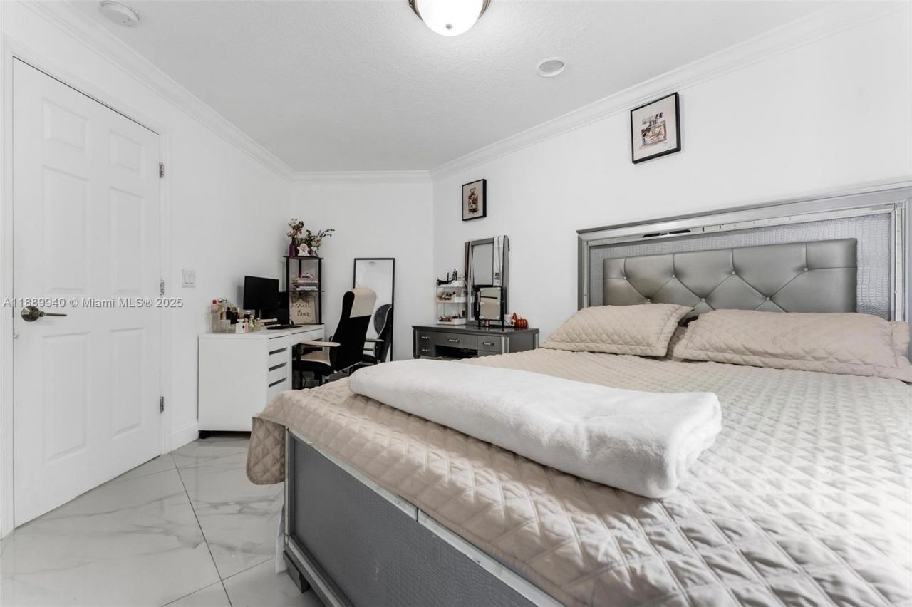 17018 SW 52nd Ct, Miramar, FL 33027 Photo