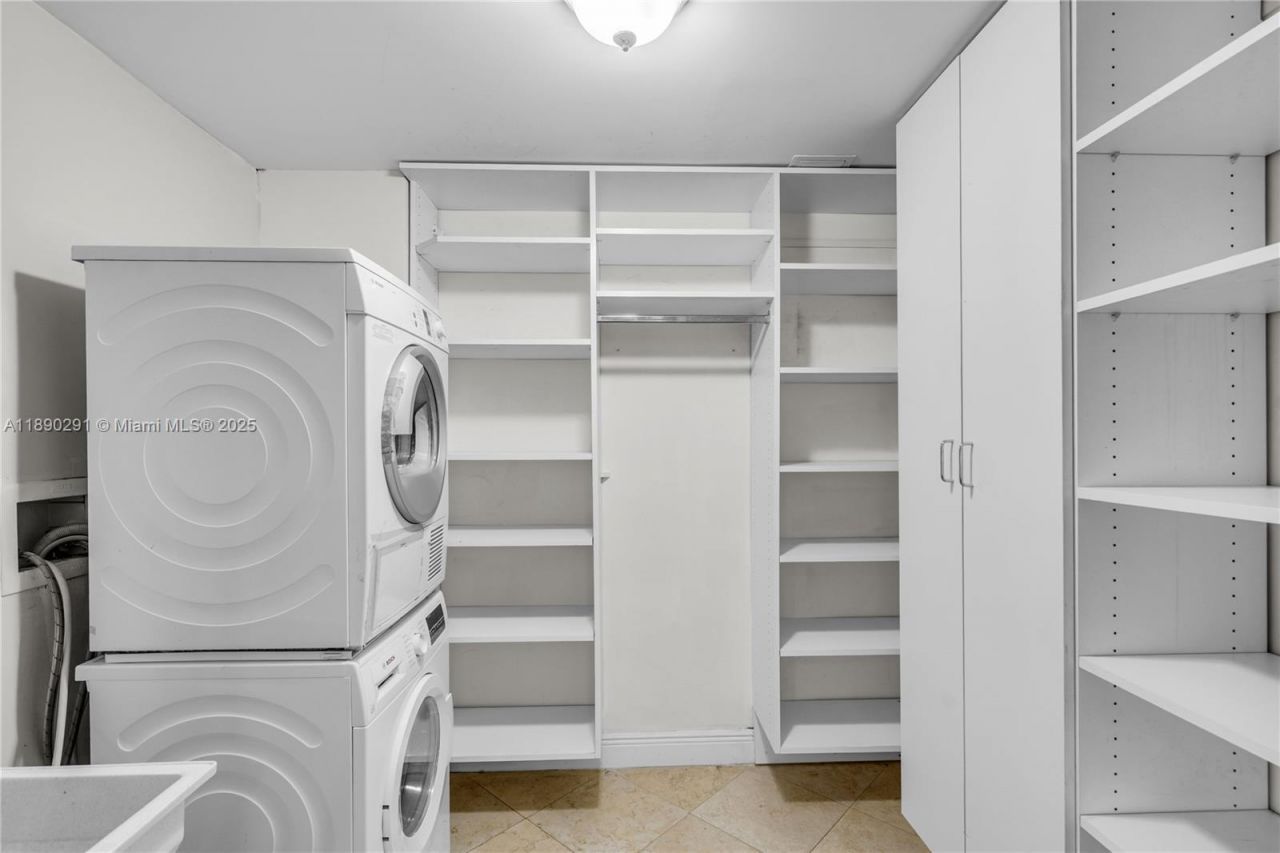 10350 W Bay Harbor Dr, Unit 10AB, Bay Harbor Islands, FL 33154 Photo