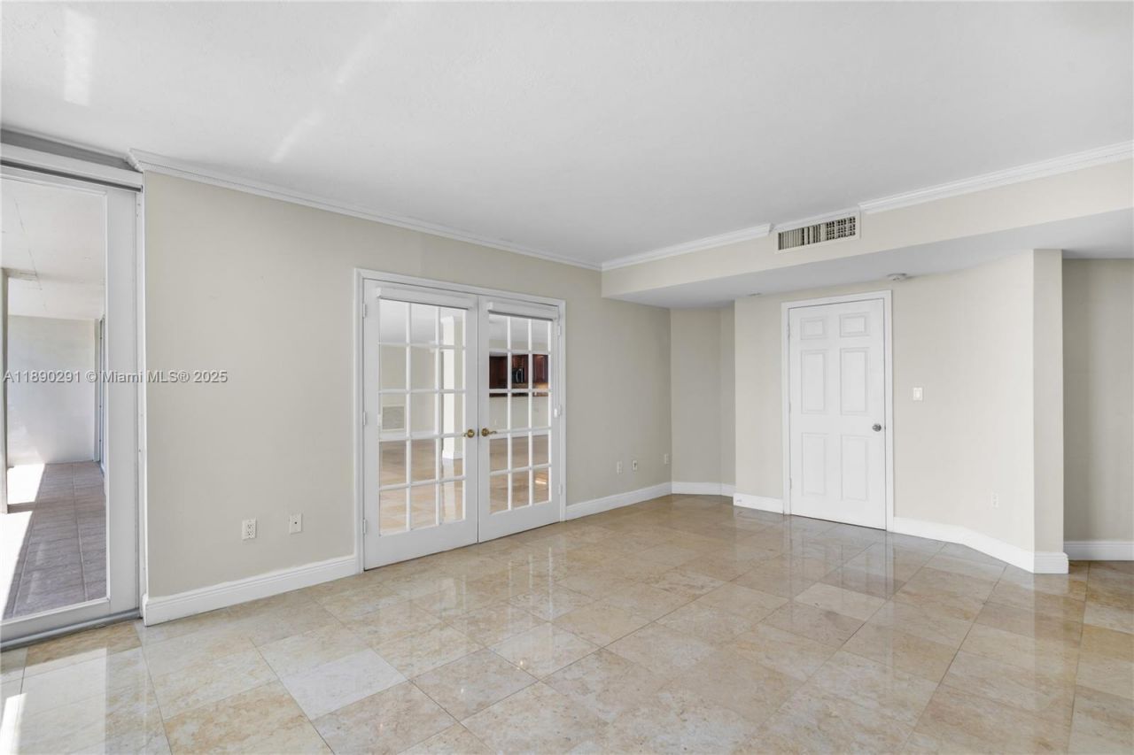 10350 W Bay Harbor Dr, Unit 10AB, Bay Harbor Islands, FL 33154 Photo