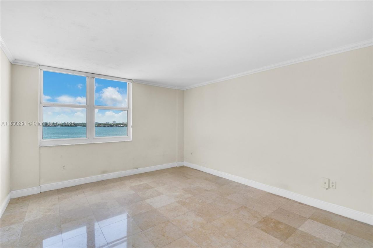 10350 W Bay Harbor Dr, Unit 10AB, Bay Harbor Islands, FL 33154 Photo