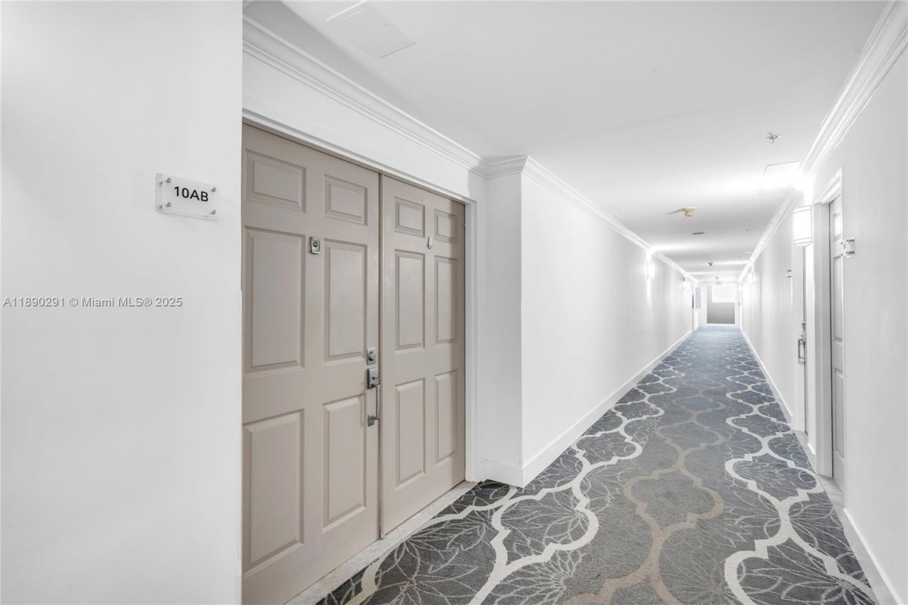 10350 W Bay Harbor Dr, Unit 10AB, Bay Harbor Islands, FL 33154 Photo