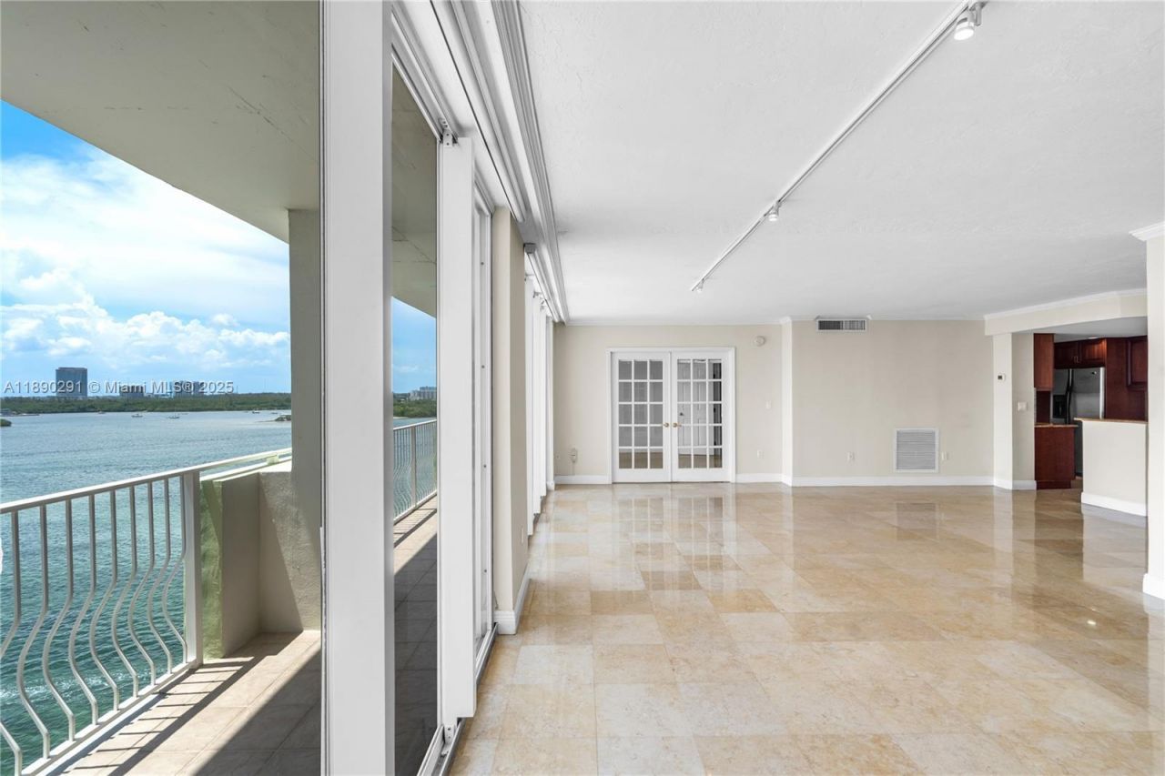 10350 W Bay Harbor Dr, Unit 10AB, Bay Harbor Islands, FL 33154 Photo