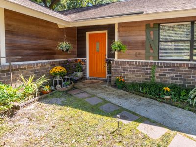 1815 Walsingham Way, Charleston, SC 29412