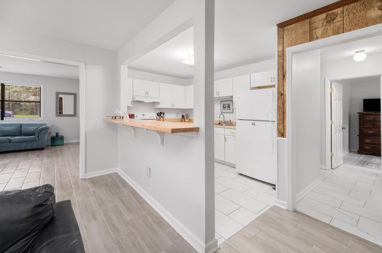 1815 Walsingham Way Photo 11