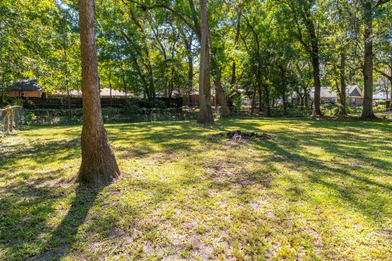 1815 Walsingham Way Photo 22