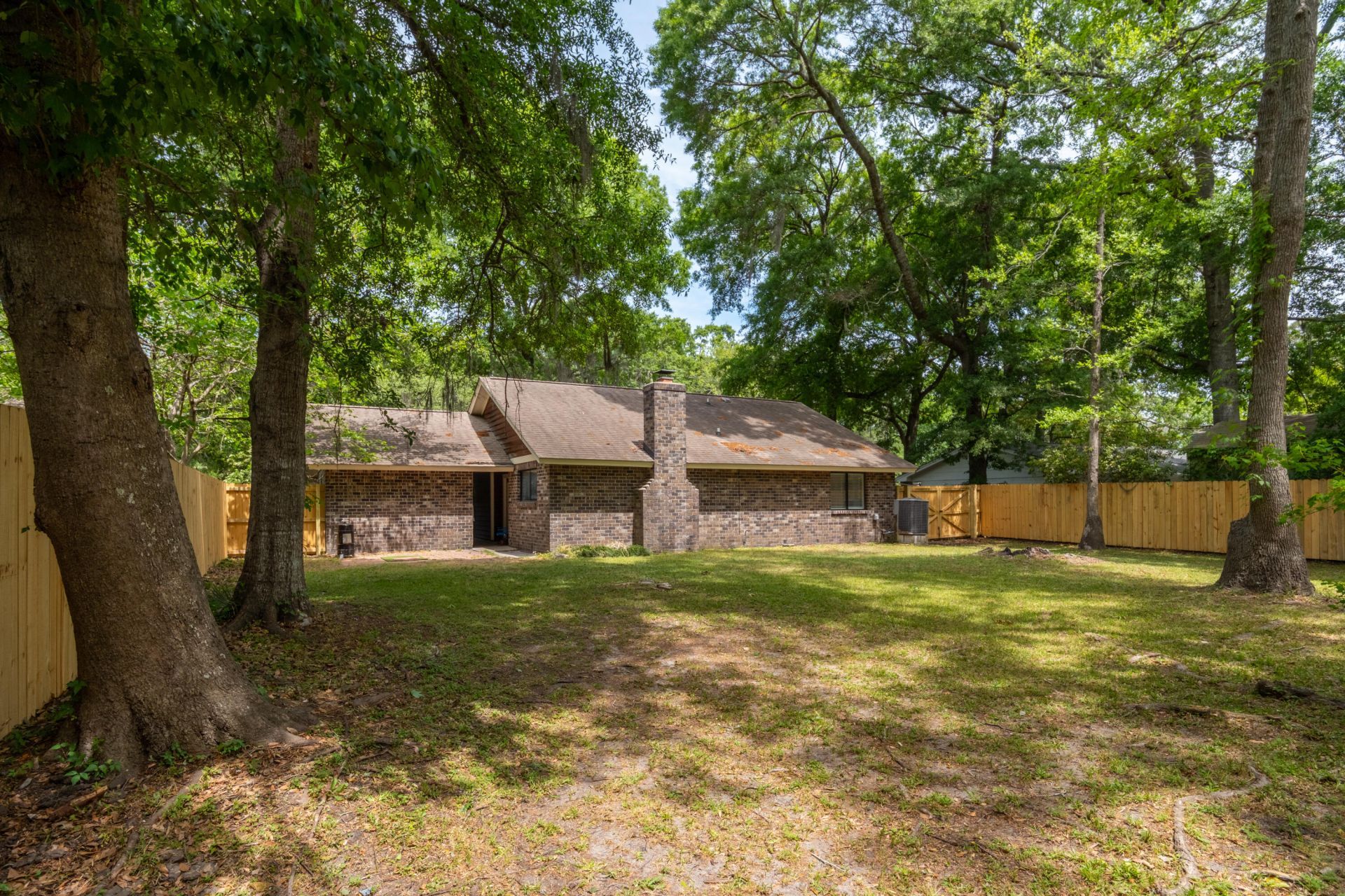 1815 Walsingham Way Photo 27