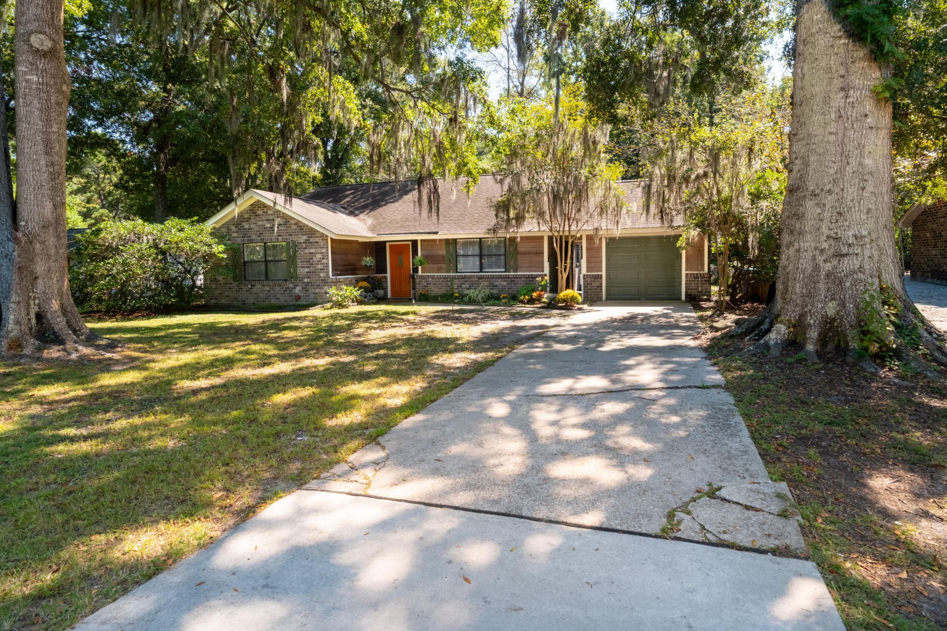 1815 Walsingham Way Photo 29