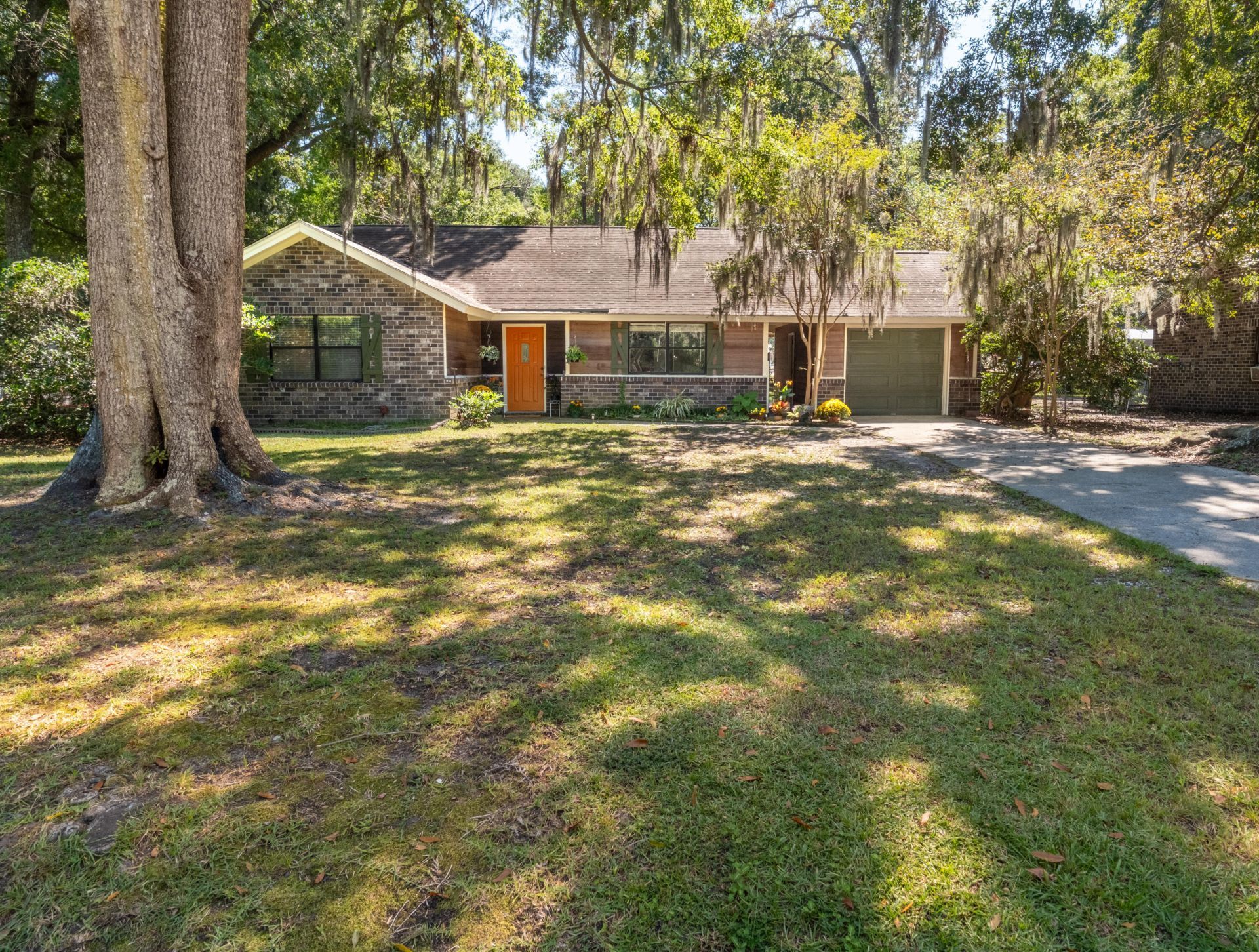 1815 Walsingham Way Photo 30