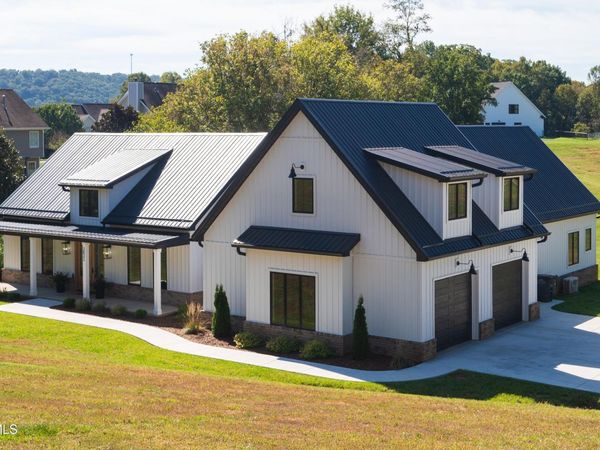 3832 Lake Valley Road, Kingsport, TN 37664