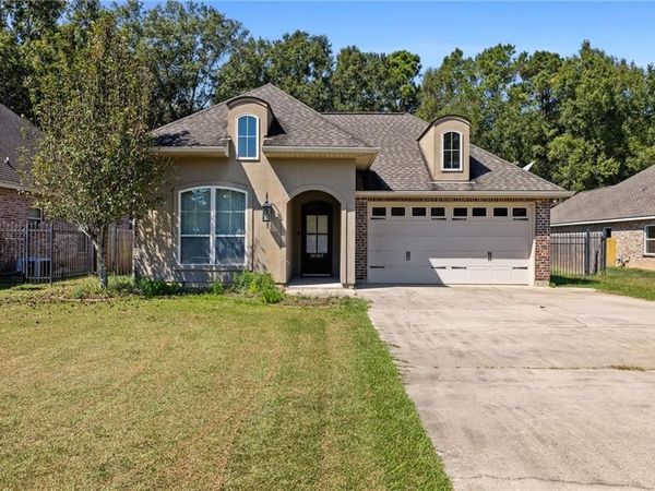 39387 MEADOW RIDGE Lane, Ponchatoula, LA 70454