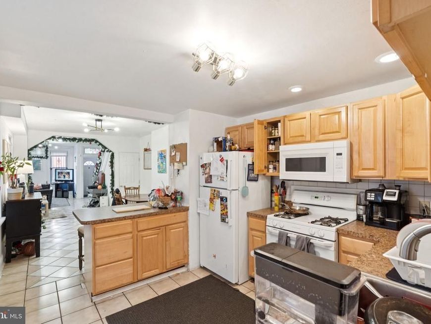 1722 N Willington Street, Philadelphia, PA 19121 Main Photo