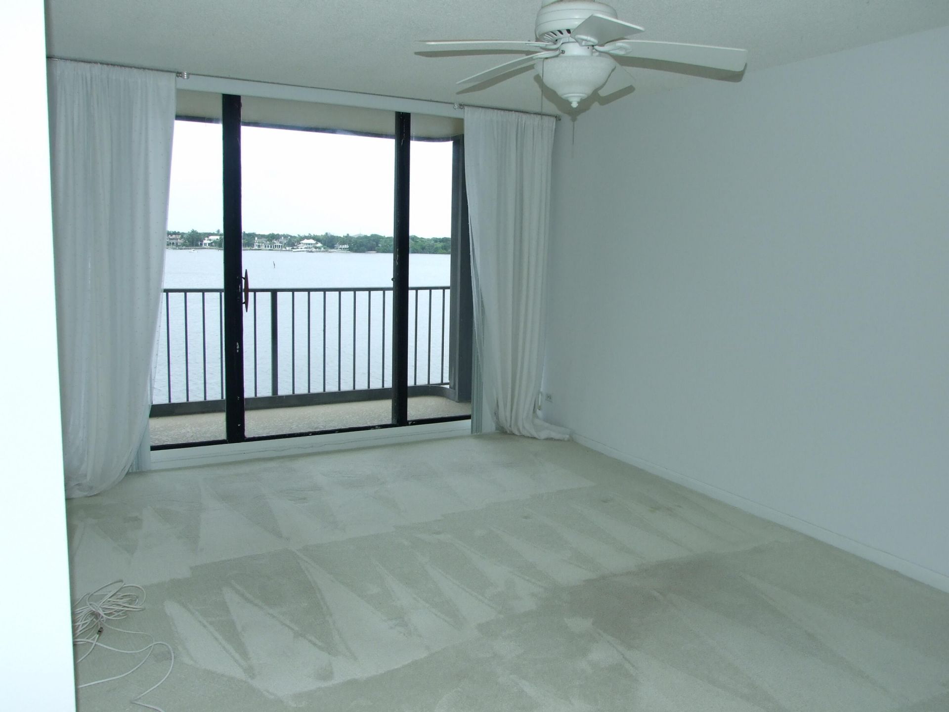 130 Lakeshore Drive, Unit 522, North Palm Beach, FL 33408 Photo