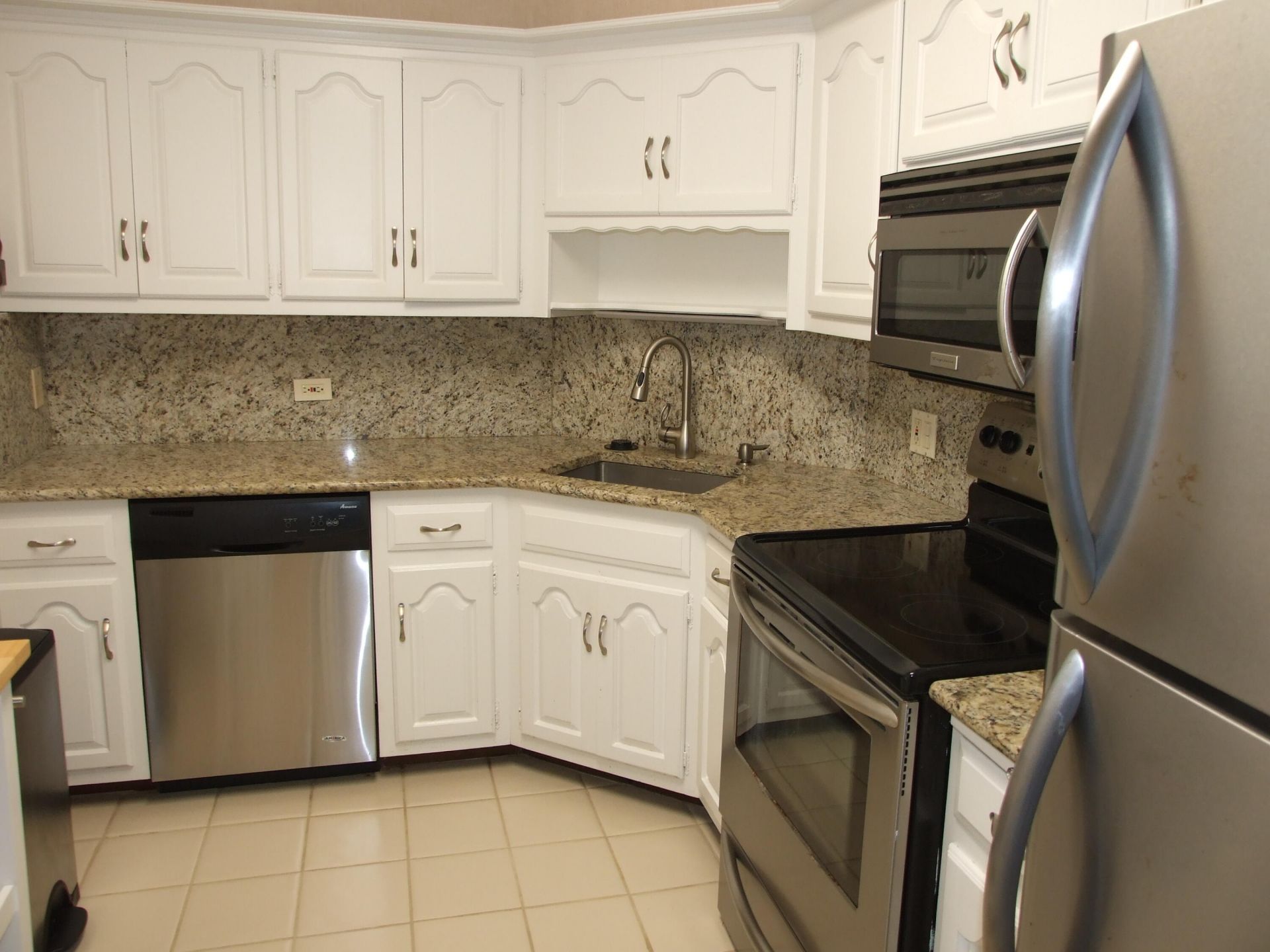 130 Lakeshore Drive, Unit 522, North Palm Beach, FL 33408 Photo