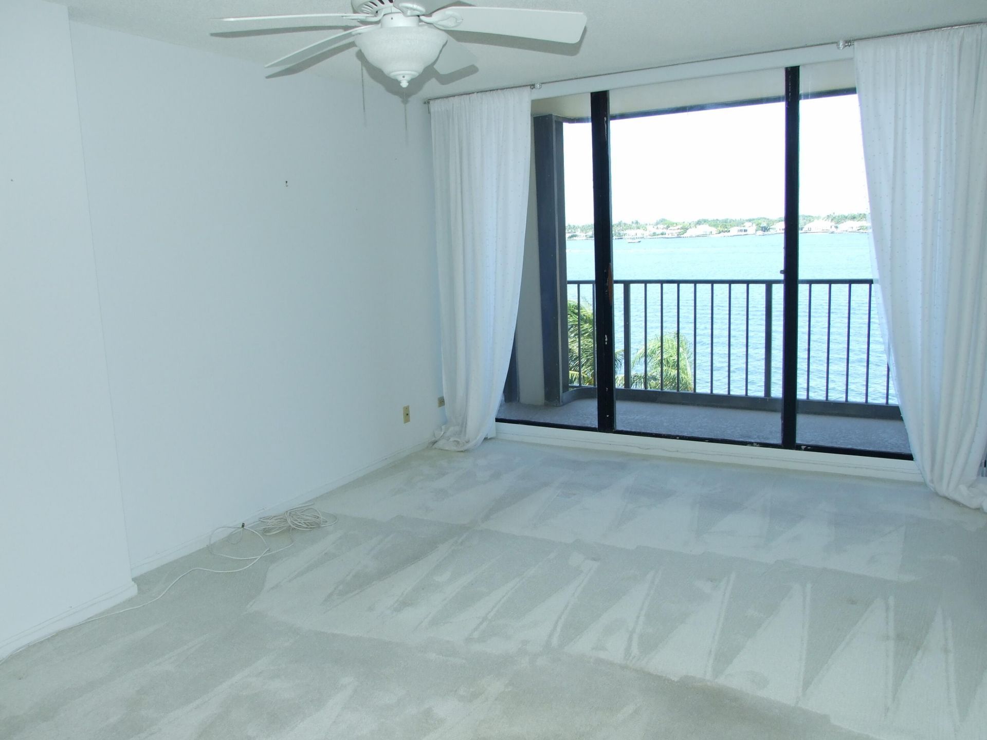 130 Lakeshore Drive, Unit 522, North Palm Beach, FL 33408 Photo