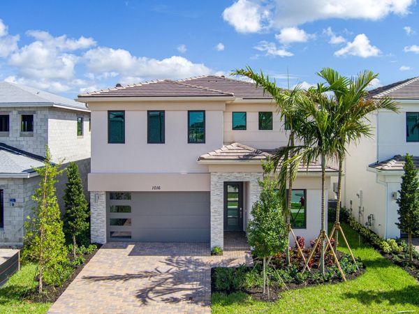 1016 Raleigh Way, Wellington, FL 33414