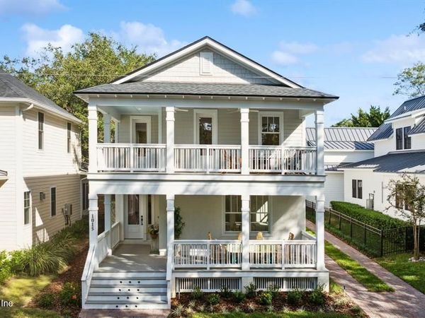 1015 SOMERUELUS Street, Fernandina Beach, FL 32034