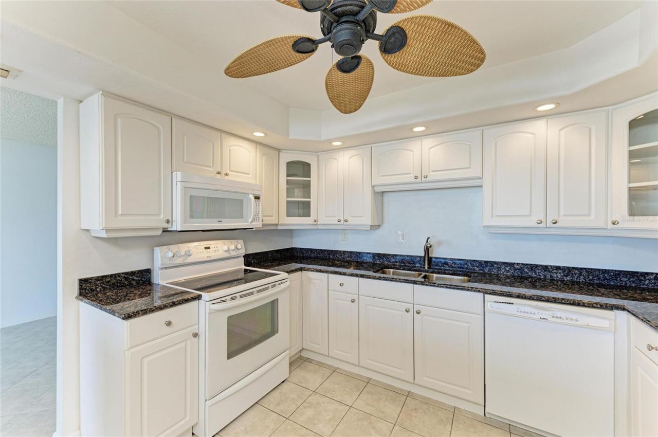 101 Benjamin Franklin Drive, Unit 46, Sarasota, FL 34236 Photo