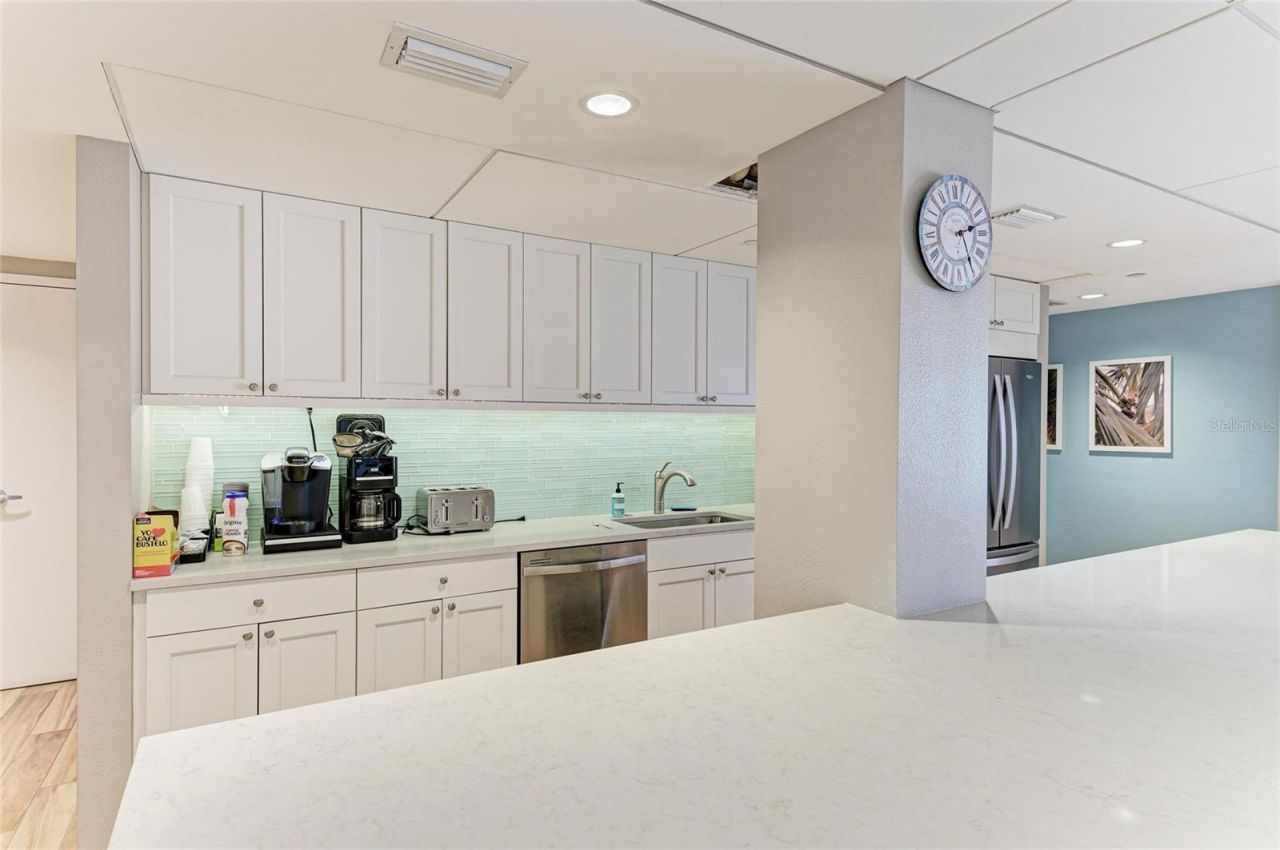 101 Benjamin Franklin Drive, Unit 46, Sarasota, FL 34236 Photo