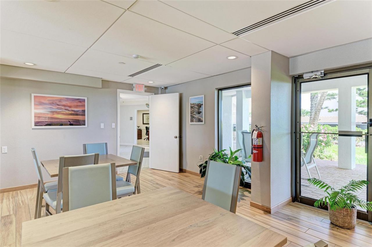 101 Benjamin Franklin Drive, Unit 46, Sarasota, FL 34236 Photo