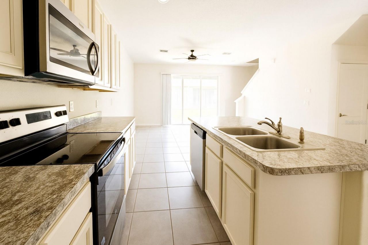 1288 Yellow Finch Drive, Davenport, FL 33837 Photo