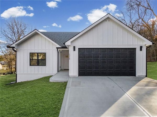 1219 Paton Street, Excelsior Springs, MO 64024