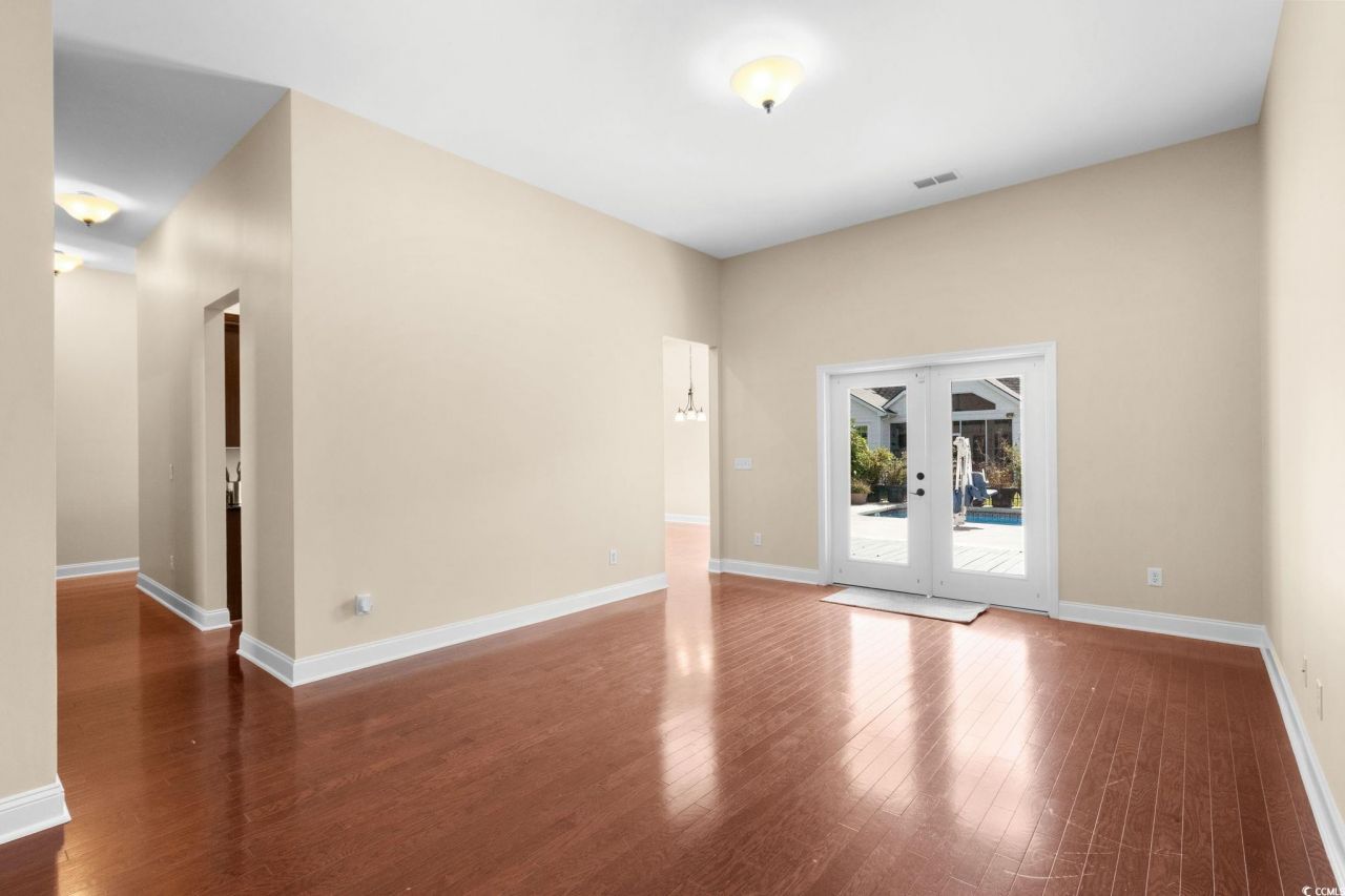 1178 Shire Way Photo 11