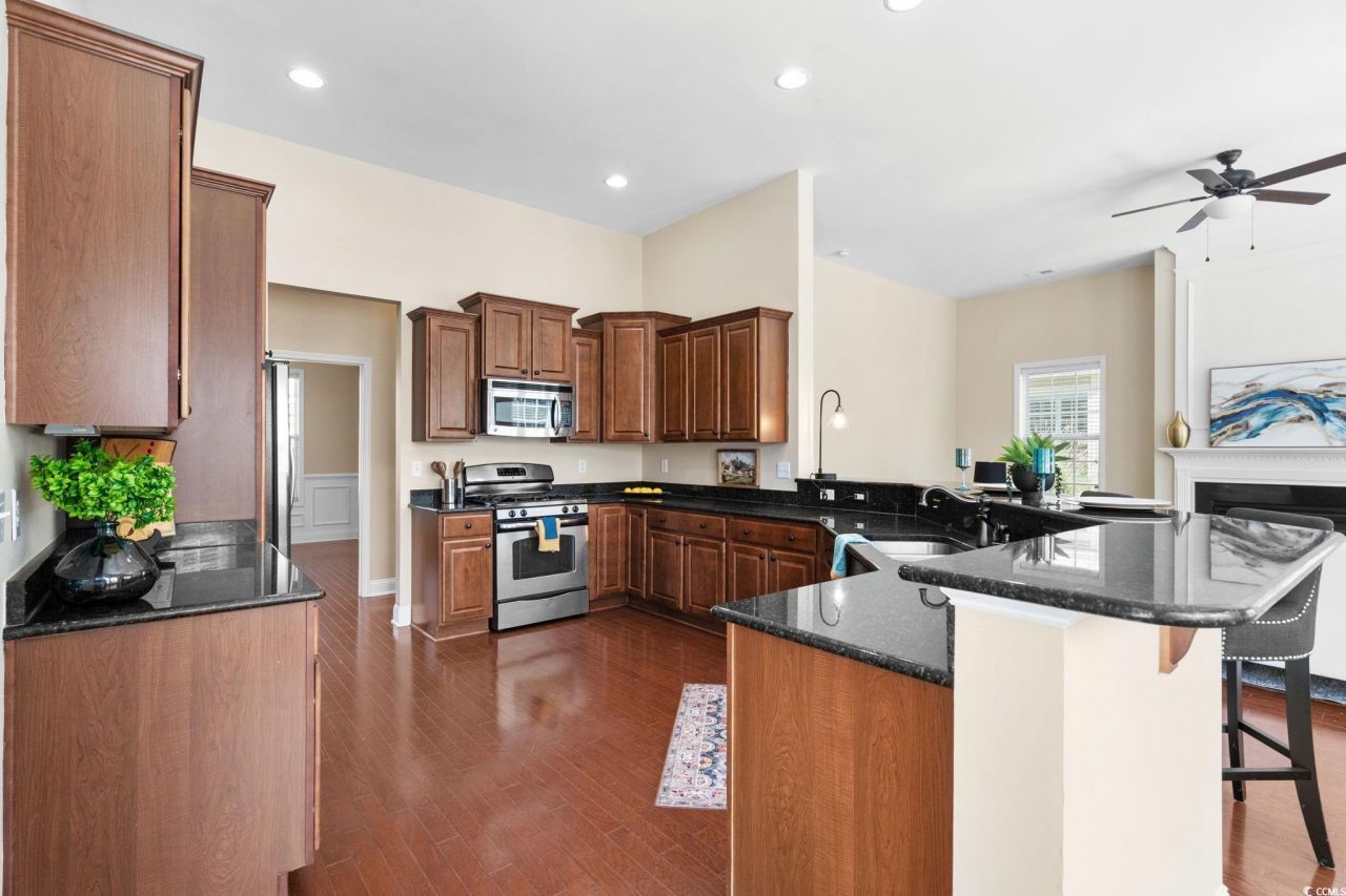 1178 Shire Way Photo 15