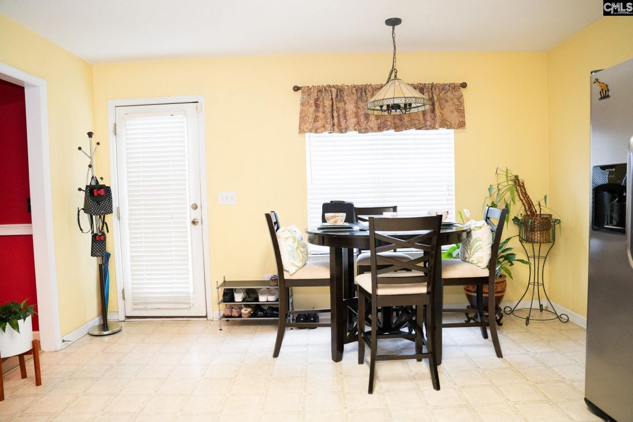 2174 Walker Solomon Way  Photo 6