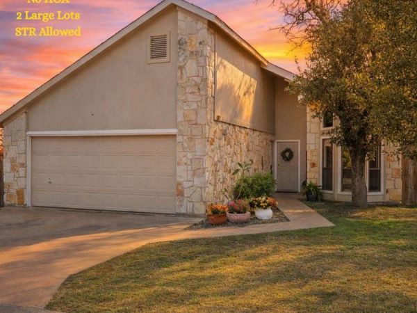 102 Pitchfork DR, Johnson City, TX 78636