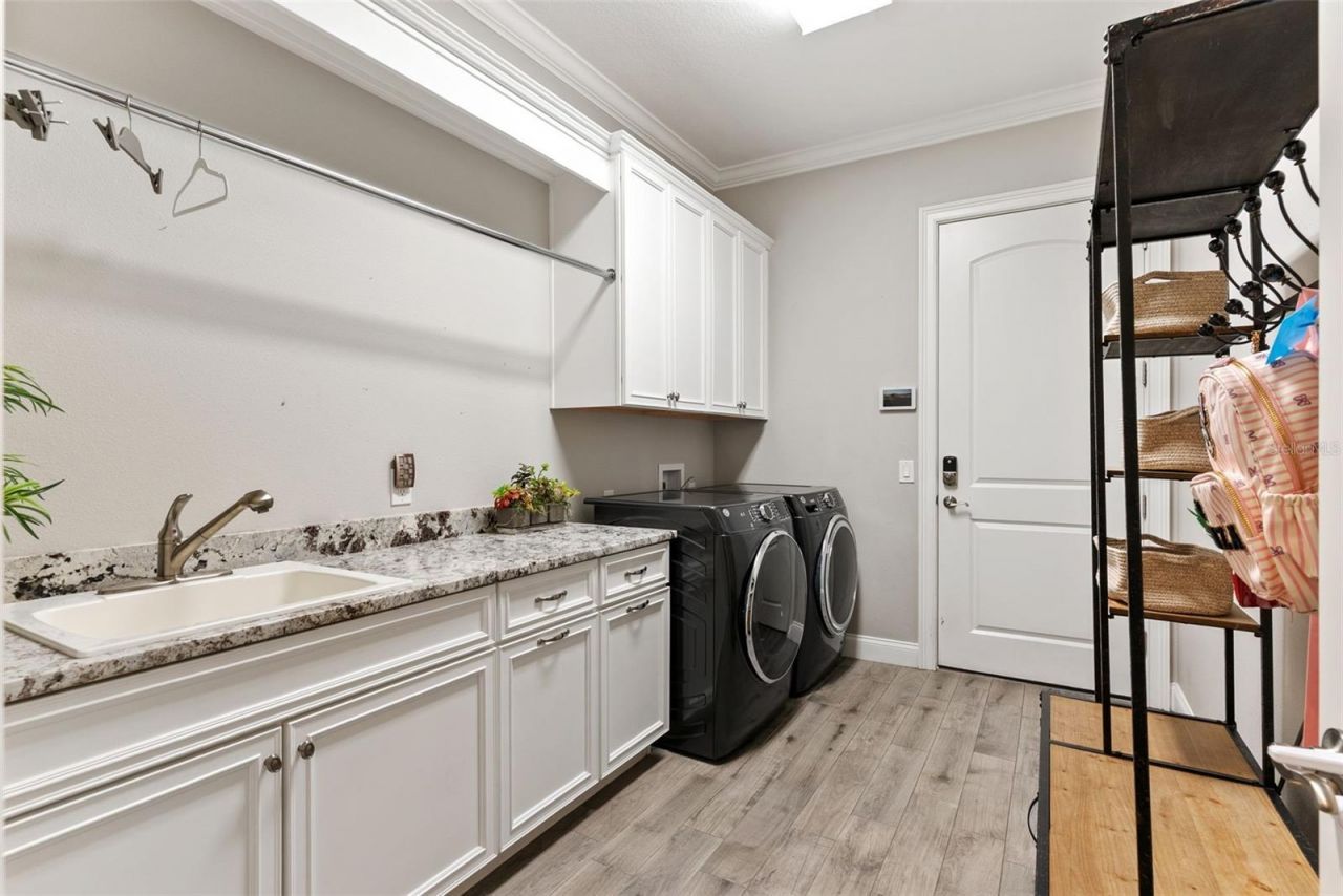 10705 Crane Hill Court, Thonotosassa, FL 33592 Photo