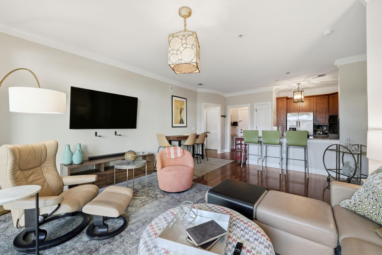 21 George Street Photo 11