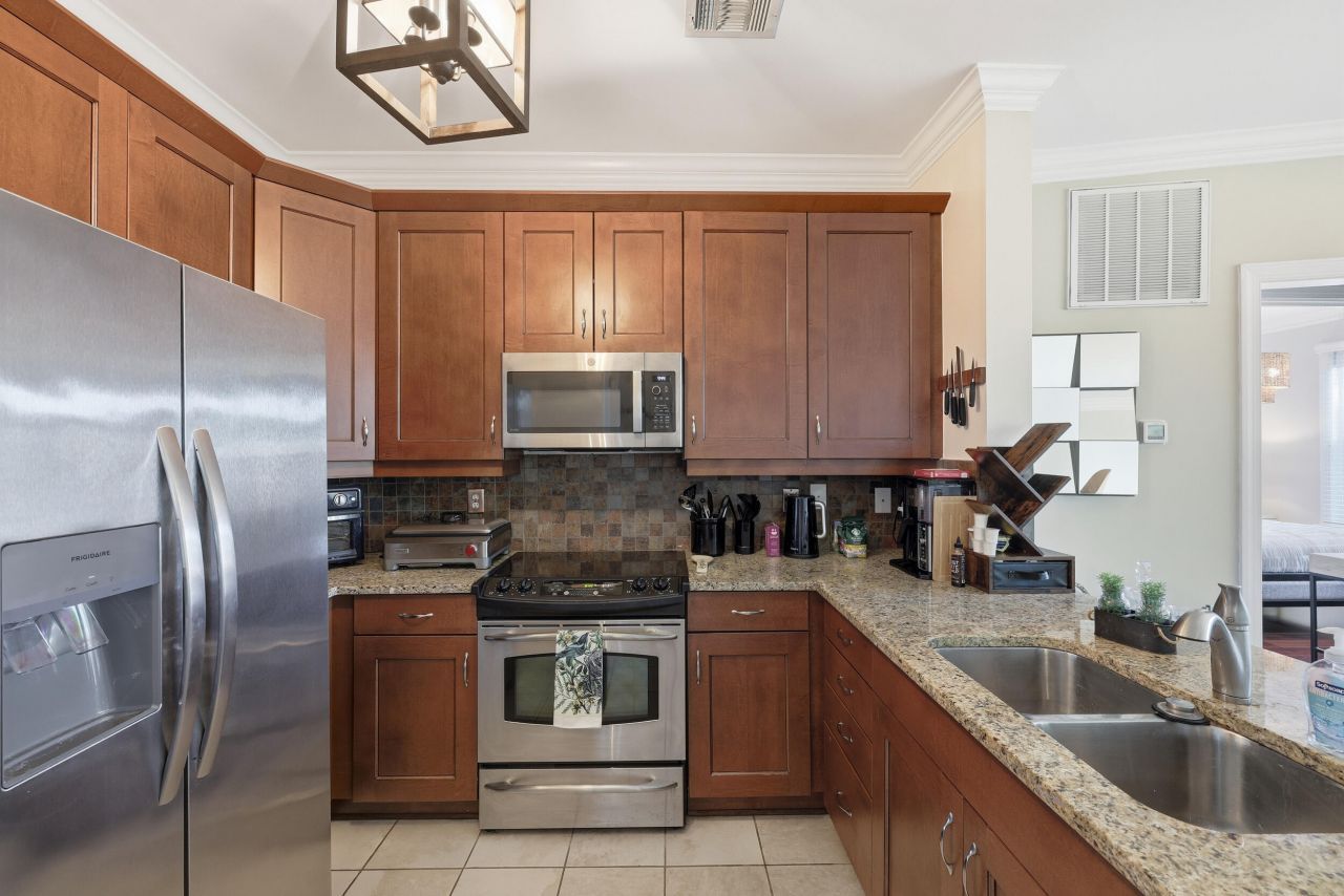 21 George Street Photo 14