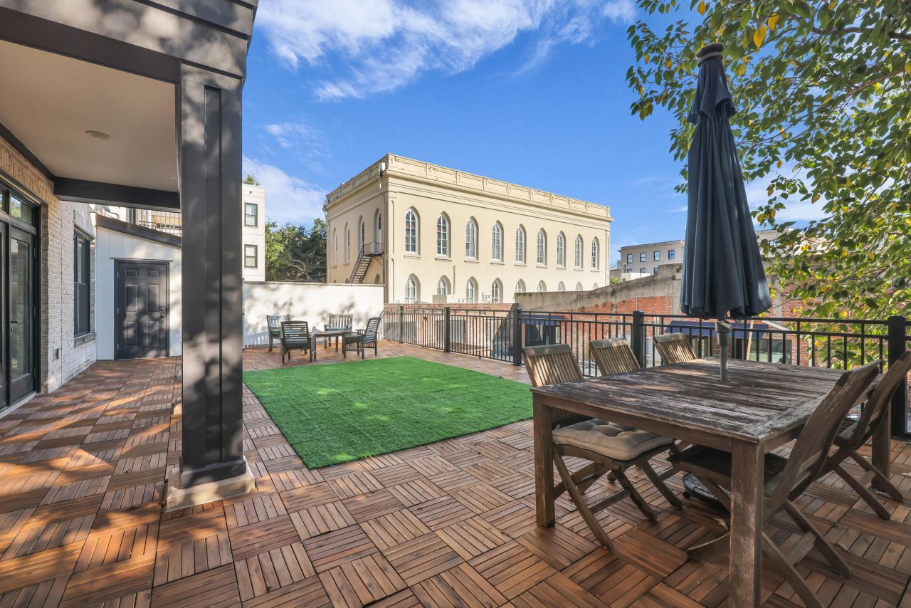 21 George Street Photo 9