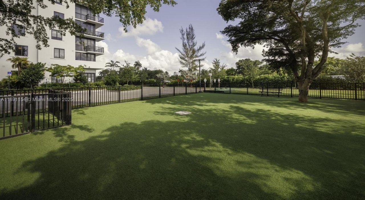 11200 Biscayne Blvd, Unit A1, Miami, FL 33181 Photo