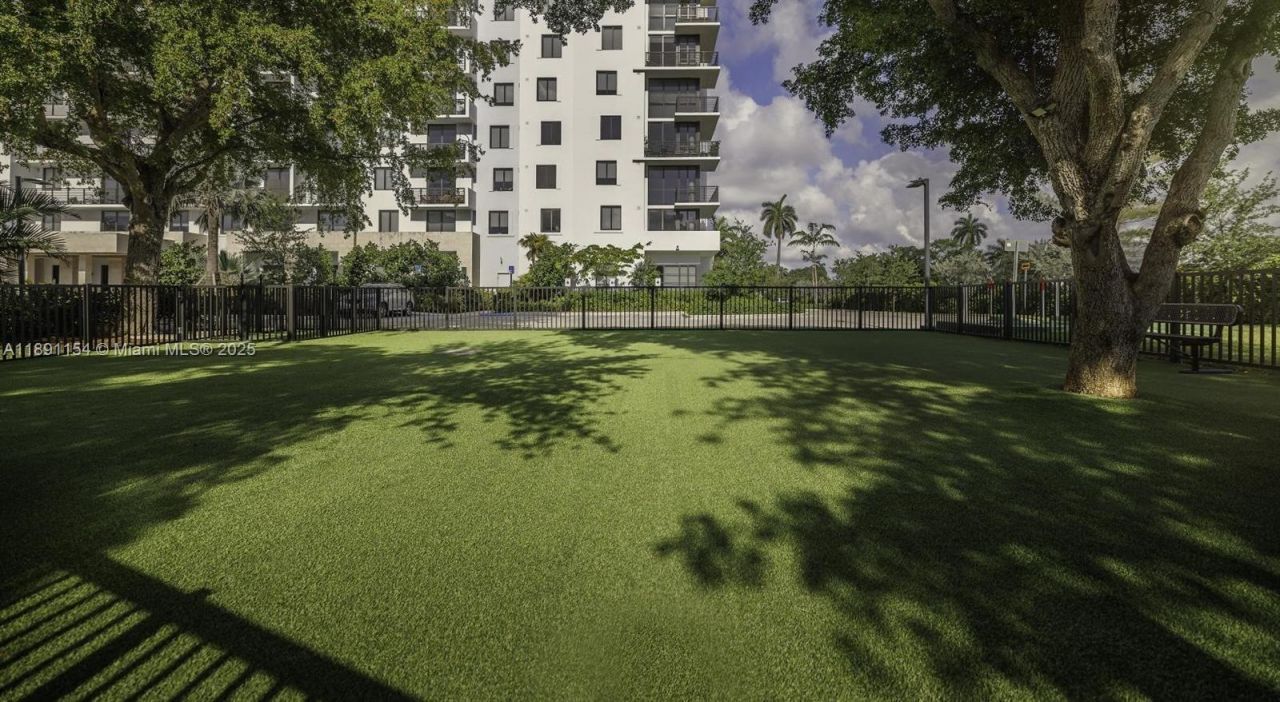11200 Biscayne Blvd, Unit A1, Miami, FL 33181 Photo