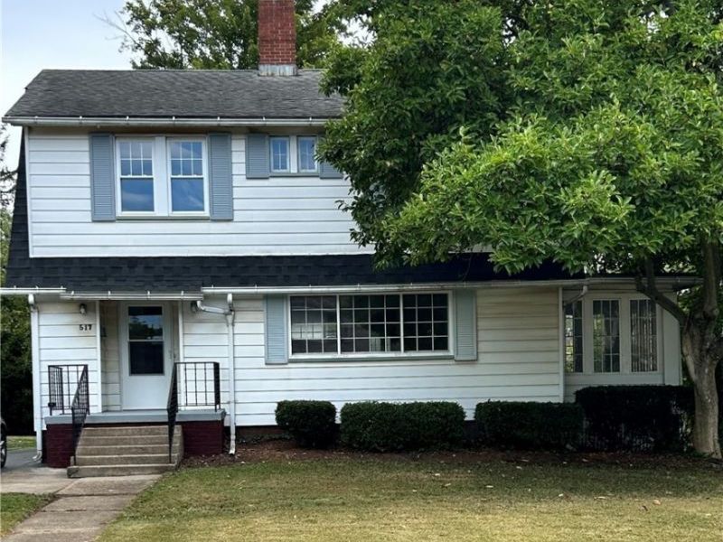 517 Oak Knoll Avenue SE, Warren, OH 44483 Photo 1