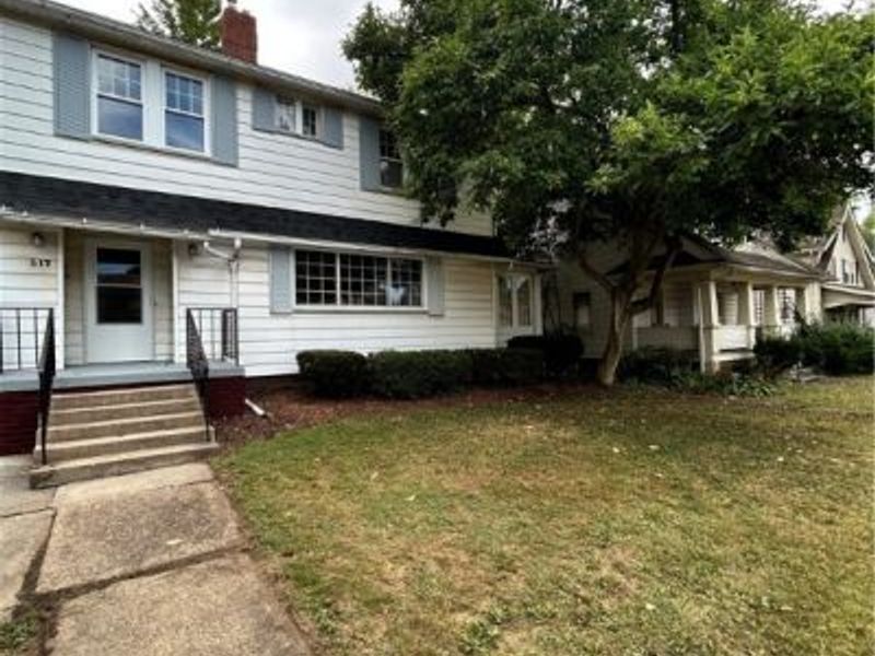 517 Oak Knoll Avenue SE, Warren, OH 44483 Photo 2