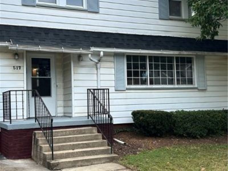 517 Oak Knoll Avenue SE, Warren, OH 44483 Photo 3